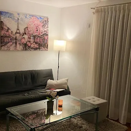 Apartmán Luxus Im Eigenen Ferienhaus, 120 Qm, Naehe Regensburg Mit Balkon, Terrasse & Garten, Gute Zuganbindung Laber