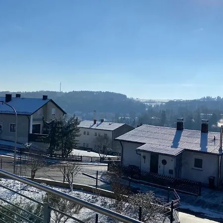 Luxus-ferienhaus: Geräumige Mit Balkon Und Garten Nahe Regensburg Apartment *