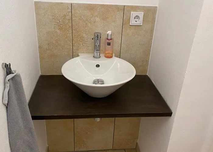 Luxus Im Eigenen Ferienhaus, 120 Qm, Naehe Regensburg Mit Balkon, Terrasse & Garten, Gute Zuganbindung アパート
