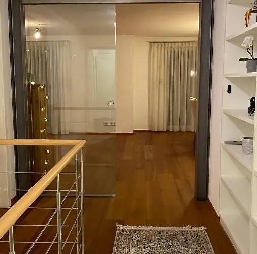 Luxus Im Eigenen Ferienhaus, 120 Qm, Naehe Regensburg Mit Balkon, Terrasse & Garten, Gute Zuganbindung Laber
