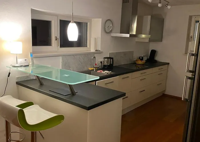 Διαμέρισμα Luxus Im Eigenen Ferienhaus, 120 Qm, Naehe Regensburg Mit Balkon, Terrasse & Garten, Gute Zuganbindung *