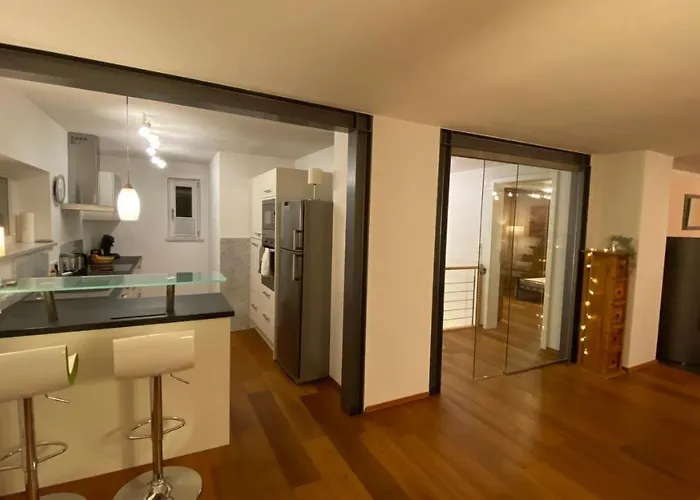 Luxus Im Eigenen Ferienhaus, 120 Qm, Naehe Regensburg Mit Balkon, Terrasse & Garten, Gute Zuganbindung * Laber